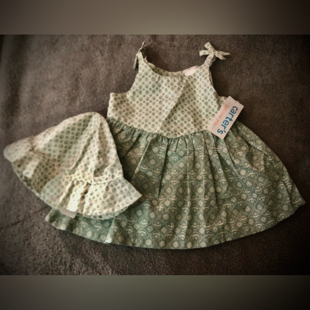NWT. 3 piece set for baby girl. Brand:Carters / Size:3 months
